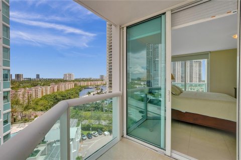 Condo in Aventura, Florida, 3 bedrooms  № 1236465 - photo 26