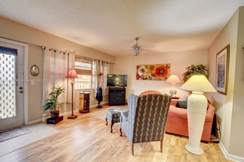 Condominio en venta en Boca Raton, Florida, 1 dormitorio, 66.43 m2 № 10279 - foto 3