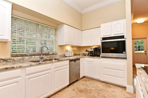 House in Kissimmee, Florida 6 bedrooms, 457.08 sq.m. № 1126177 - photo 20