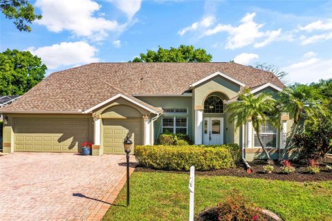 Villa ou maison à vendre à Merrit Island, Floride: 4 chambres, 222.87 m2 № 1086557 - photo 1