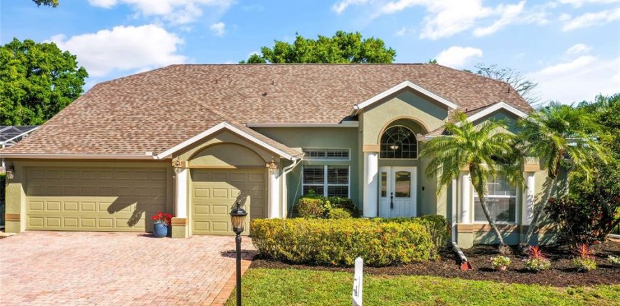 Villa ou maison à Merrit Island, Floride 4 chambres, 222.87 m2 № 1086557