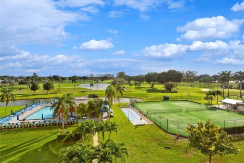 Condo in Pembroke Pines, Florida, 2 bedrooms  № 1095503 - photo 28