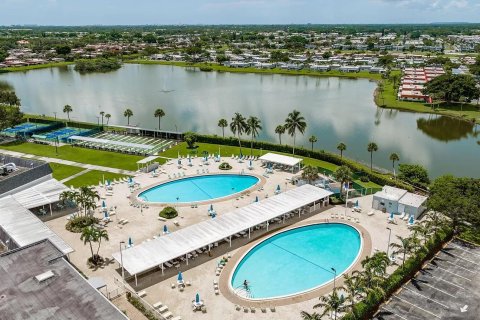 Condo in Delray Beach, Florida, 2 bedrooms  № 1173226 - photo 9