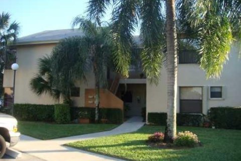 Condo in Coconut Creek, Florida, 2 bedrooms  № 1173228 - photo 11