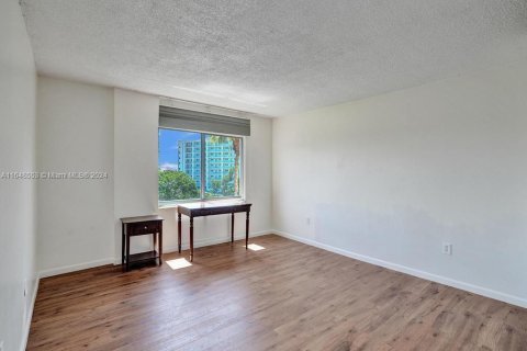 Condo in Sunny Isles Beach, Florida, 1 bedroom  № 1331058 - photo 21