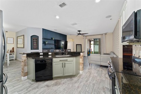 Casa en venta en Kissimmee, Florida, 4 dormitorios, 209.22 m2 № 1083201 - foto 28