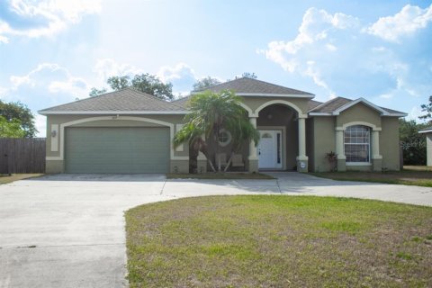 Villa ou maison à vendre à Kissimmee, Floride: 4 chambres, 196.49 m2 № 1307394 - photo 1