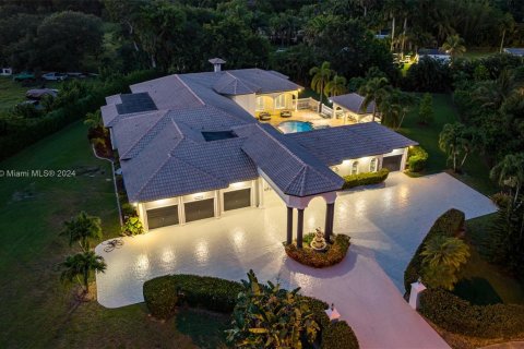 Villa ou maison à vendre à Davie, Floride: 9 chambres, 521.46 m2 № 1185769 - photo 29