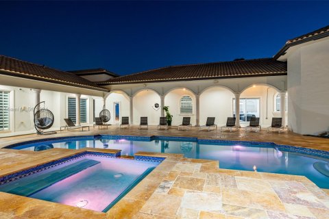 Villa ou maison à vendre à Davie, Floride: 9 chambres, 521.46 m2 № 1185769 - photo 13