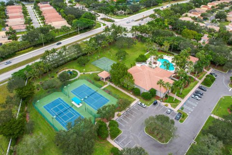 Villa ou maison à vendre à Lake Worth, Floride: 5 chambres, 310.85 m2 № 842049 - photo 4