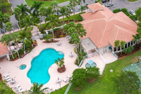 Casa en venta en Lake Worth, Florida, 5 dormitorios, 310.85 m2 № 842049 - foto 1