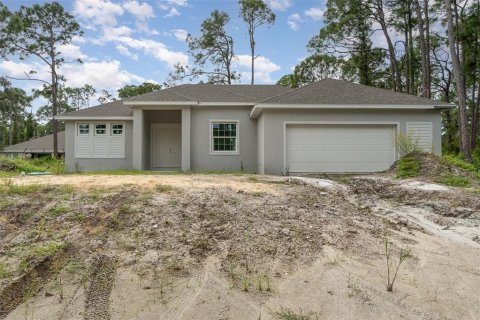 House in North Port, Florida 3 bedrooms, 167.97 sq.m. № 1383354 - photo 1