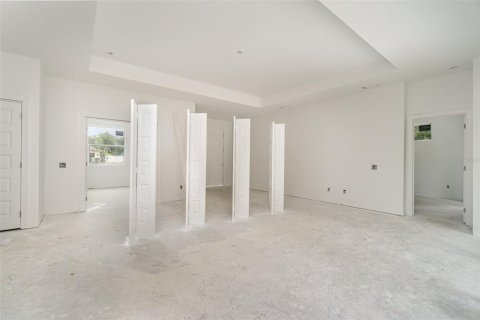 Villa ou maison à vendre à North Port, Floride: 3 chambres, 167.97 m2 № 1383337 - photo 8