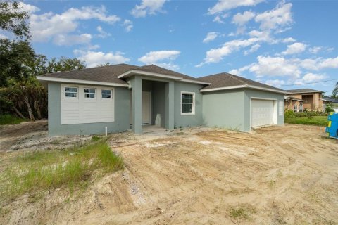 House in North Port, Florida 3 bedrooms, 167.97 sq.m. № 1383337 - photo 2