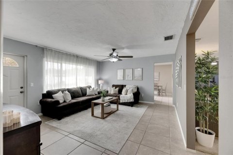 Casa en venta en Bradenton, Florida, 3 dormitorios, 173.73 m2 № 1383207 - foto 15