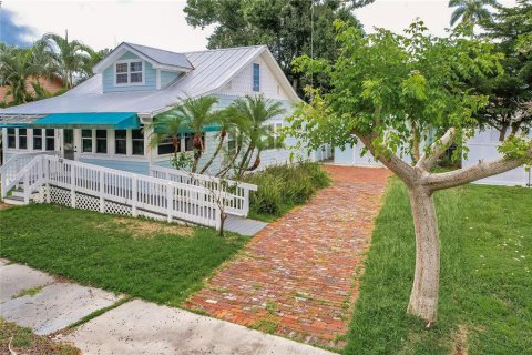 Villa ou maison à vendre à Punta Gorda, Floride: 3 chambres, 113.81 m2 № 1326592 - photo 1