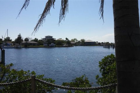 Terreno en venta en Apollo Beach, Florida № 1427050 - foto 6