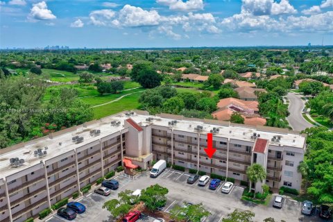 Copropriété à vendre à Sunrise, Floride: 2 chambres, 107.95 m2 № 1311071 - photo 23