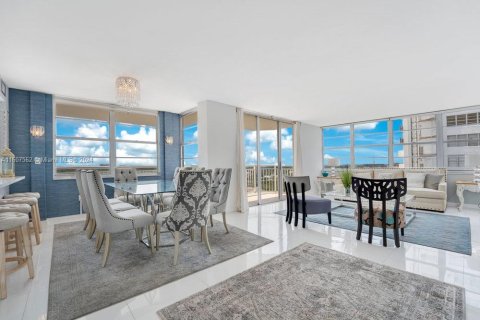 Condo in Aventura, Florida, 2 bedrooms  № 1229037 - photo 4