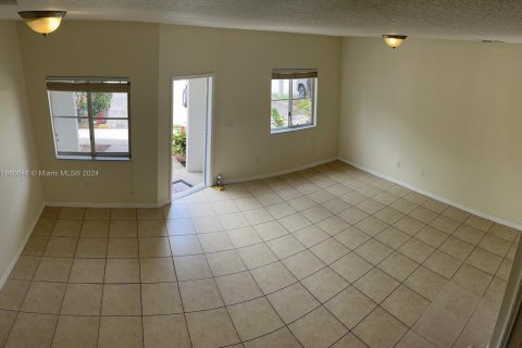 Townhouse in Homestead, Florida 3 bedrooms, 140.19 sq.m. № 1368703 - photo 30