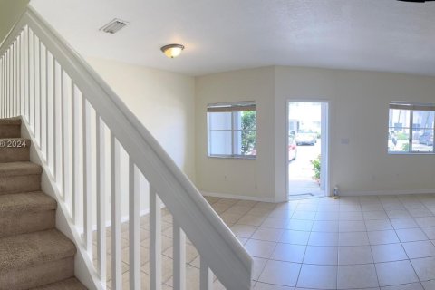 Townhouse in Homestead, Florida 3 bedrooms, 140.19 sq.m. № 1368703 - photo 13