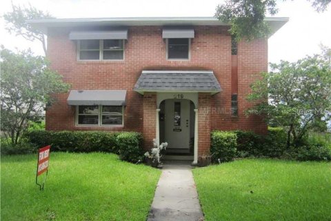 Commercial property in Tampa, Florida 4 bedrooms, 321.35 sq.m. № 1404770 - photo 2