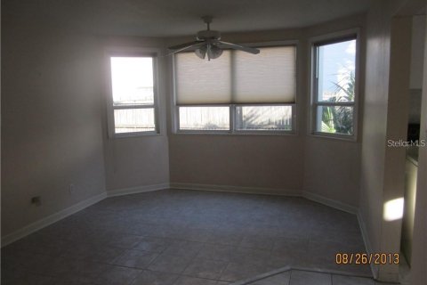 Commercial property in Tampa, Florida 4 bedrooms, 321.35 sq.m. № 1404770 - photo 24