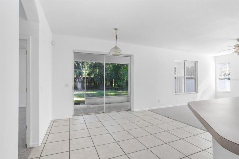 Villa ou maison à vendre à Brandon, Floride: 5 chambres, 243.22 m2 № 917330 - photo 11