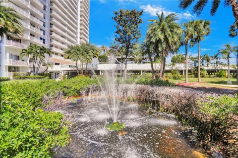 Condo in Aventura, Florida, 2 bedrooms  № 1311078 - photo 30