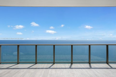 Condo in Sunny Isles Beach, Florida, 4 bedrooms  № 1368830 - photo 22