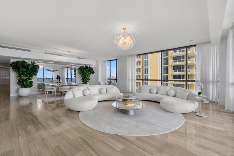 Condo in Sunny Isles Beach, Florida, 4 bedrooms  № 1368830 - photo 8