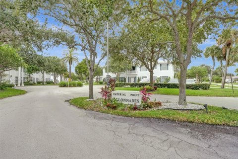 Copropriété à vendre à Fort Lauderdale, Floride: 2 chambres, 81.29 m2 № 643167 - photo 27