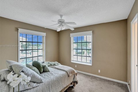 Copropriété à vendre à Fort Lauderdale, Floride: 2 chambres, 81.29 m2 № 643167 - photo 17
