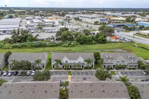 Townhouse in Largo, Florida 2 bedrooms, 111.95 sq.m. № 1363623 - photo 25