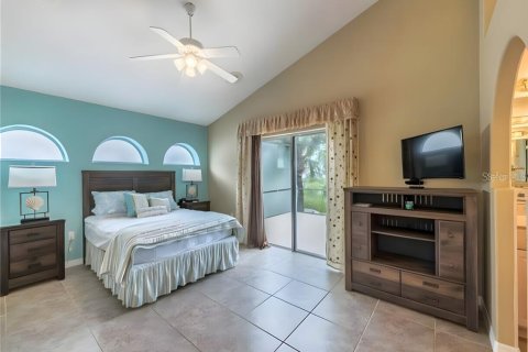 Villa ou maison à vendre à Kissimmee, Floride: 5 chambres, 265.42 m2 № 1297145 - photo 15