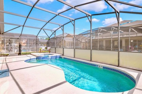 Casa en venta en Kissimmee, Florida, 5 dormitorios, 180.23 m2 № 1297178 - foto 2