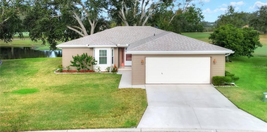 House in Lakeland, Florida 2 bedrooms, 149.57 sq.m. № 1426909