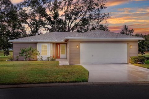 House in Lakeland, Florida 2 bedrooms, 149.57 sq.m. № 1426909 - photo 2