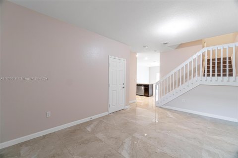 Townhouse in Homestead, Florida 3 bedrooms, 152.55 sq.m. № 1232057 - photo 4