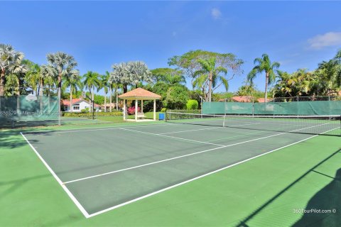 Villa ou maison à vendre à Weston, Floride: 5 chambres, 244.52 m2 № 1364096 - photo 28