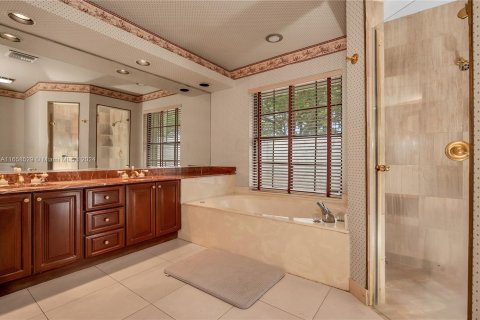 Villa ou maison à vendre à Weston, Floride: 5 chambres, 244.52 m2 № 1364096 - photo 10