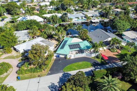 Villa ou maison à vendre à Wilton Manors, Floride: 2 chambres, 161.65 m2 № 989337 - photo 3