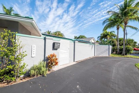 Casa en venta en Wilton Manors, Florida, 2 dormitorios, 161.65 m2 № 989337 - foto 7