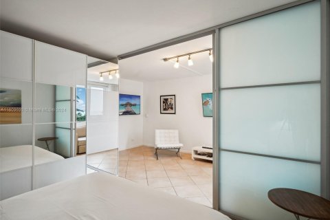 Condominio en venta en Miami Beach, Florida, 61.32 m2 № 1233298 - foto 20