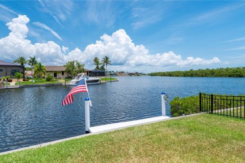 Villa ou maison à vendre à Punta Gorda, Floride: 3 chambres, 212.93 m2 № 1317895 - photo 8