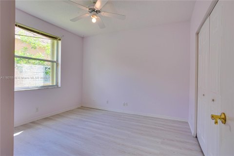 Casa en venta en Coral Springs, Florida, 4 dormitorios, 240.43 m2 № 1240128 - foto 26