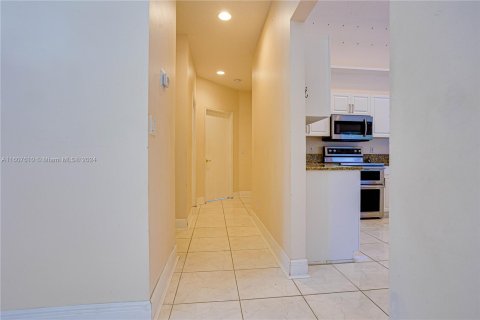 Casa en venta en Coral Springs, Florida, 4 dormitorios, 240.43 m2 № 1240128 - foto 23