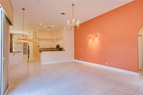 Casa en venta en Coral Springs, Florida, 4 dormitorios, 240.43 m2 № 1240128 - foto 13