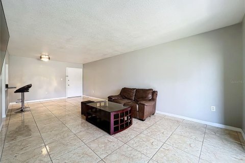 Copropriété à vendre à Orlando, Floride: 1 chambre, 66.89 m2 № 1327365 - photo 8