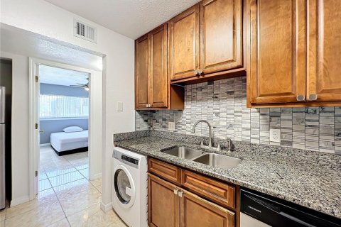 Copropriété à vendre à Orlando, Floride: 1 chambre, 66.89 m2 № 1327365 - photo 13